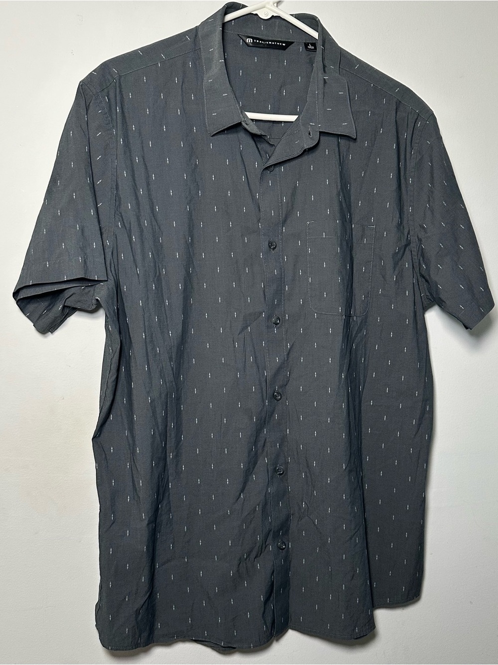 TravisMathew Men’s Gray Short Sleeve Button Front Shirt Geometric Print - Picture 3 of 15